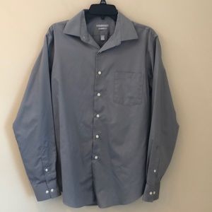 Van Heusen men’s shirt size 15 1/2, 34/35 fitted solid gray button long sleeve